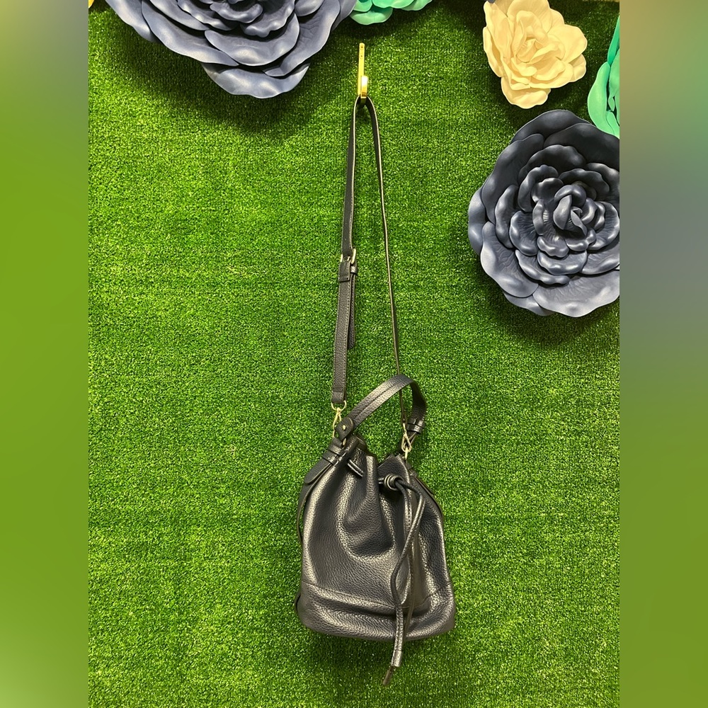 Zara basic collection navy blue crossbody bucket bag purse with silver hardware